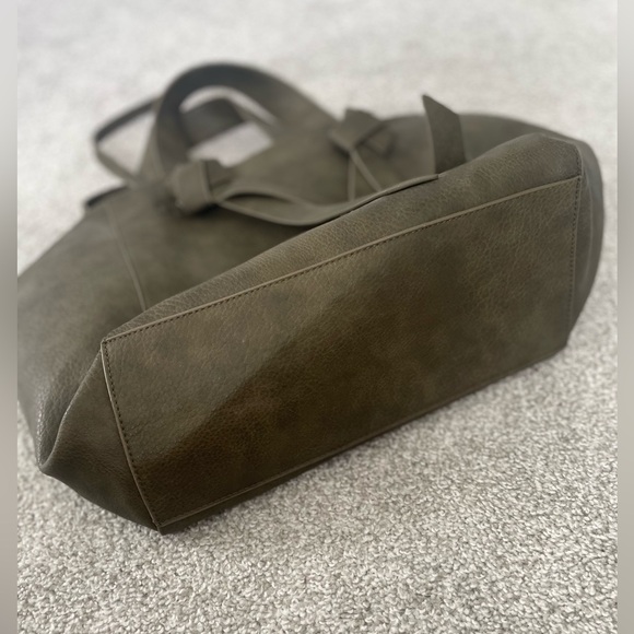 Anthropologie Large Shoulder Bag with Knot Details - Picture 10 of 10